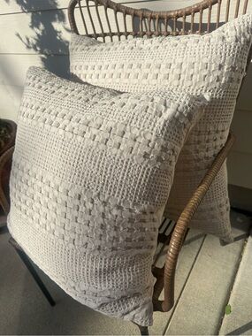Pacific Home Large Textured Pillows (2)